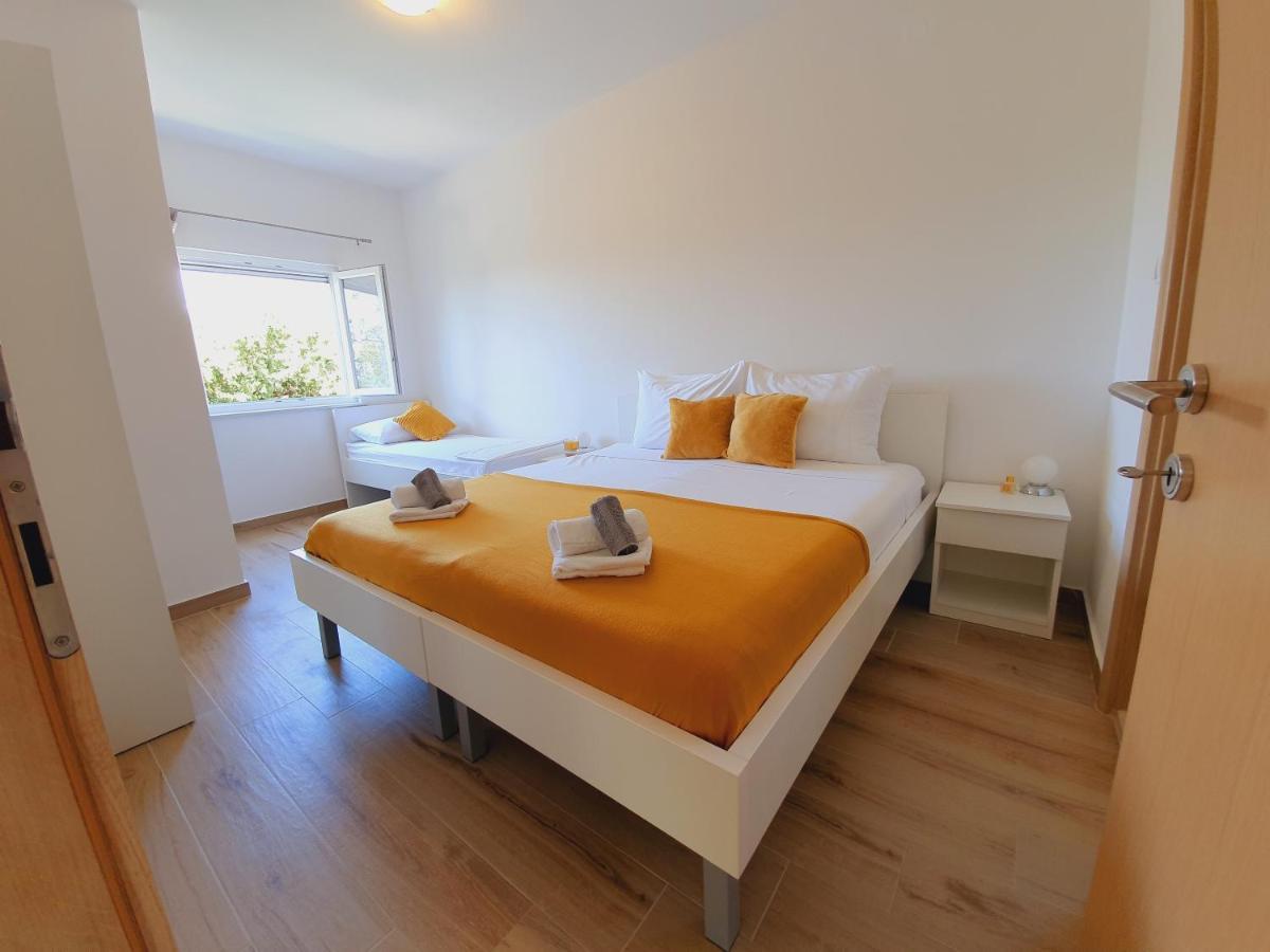 Apartmani Starigrad Paklenica - Danijel Kültér fotó