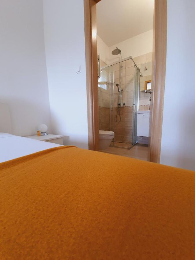 Apartmani Starigrad Paklenica - Danijel Kültér fotó