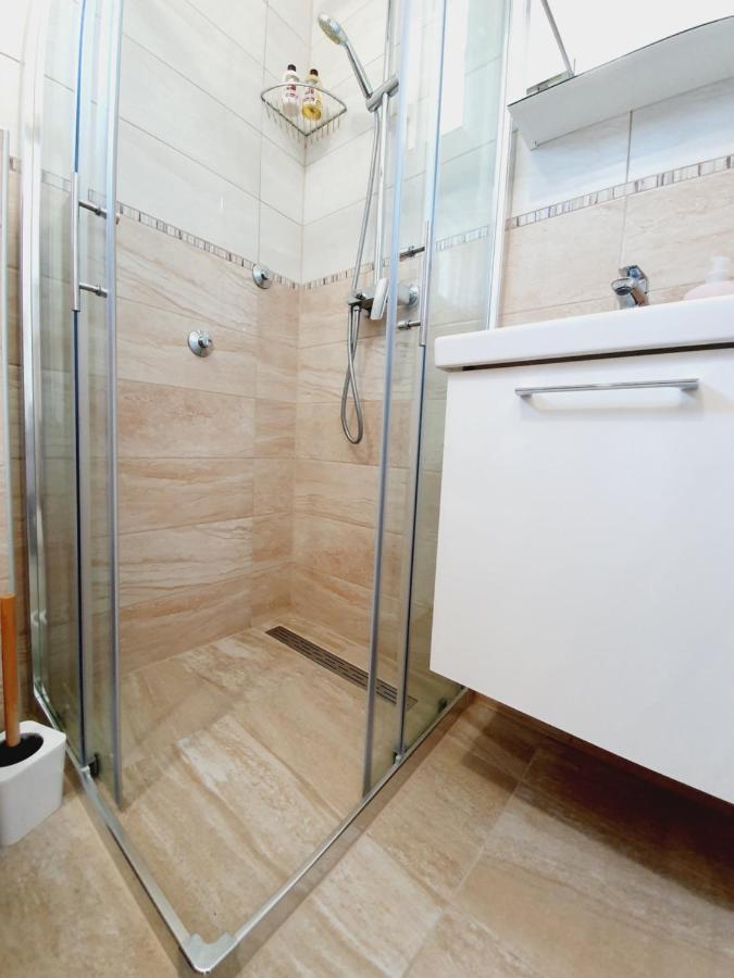 Apartmani Starigrad Paklenica - Danijel Kültér fotó