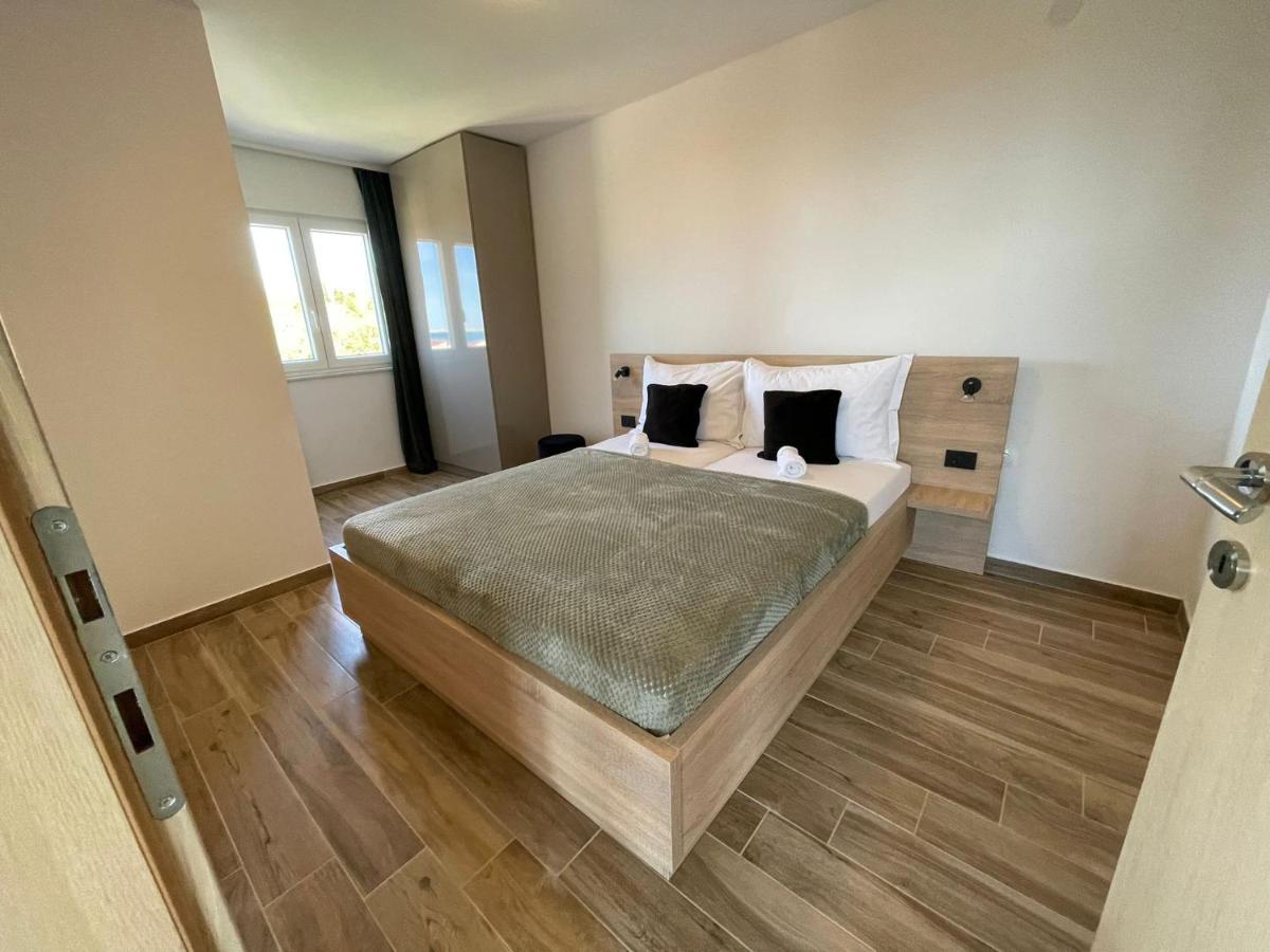 Apartmani Starigrad Paklenica - Danijel Kültér fotó