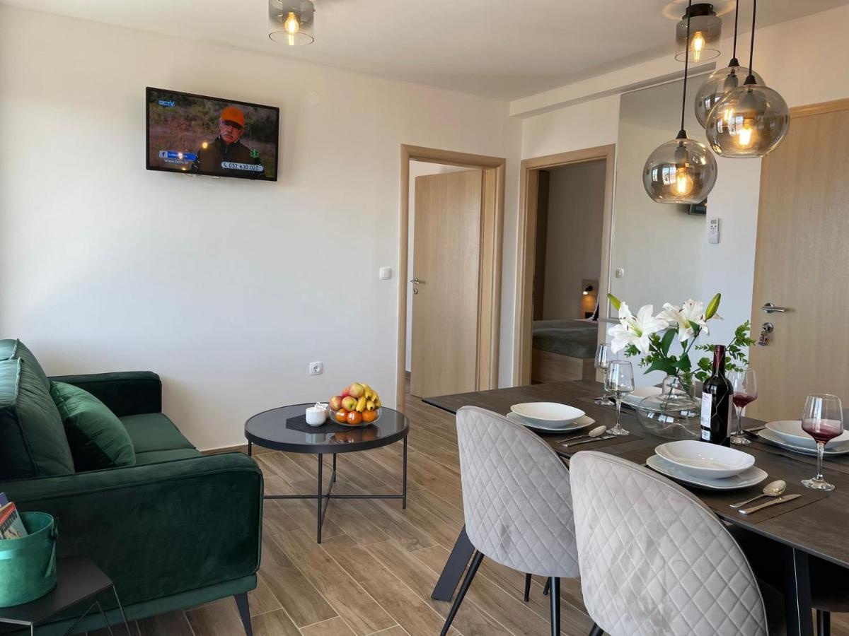 Apartmani Starigrad Paklenica - Danijel Kültér fotó